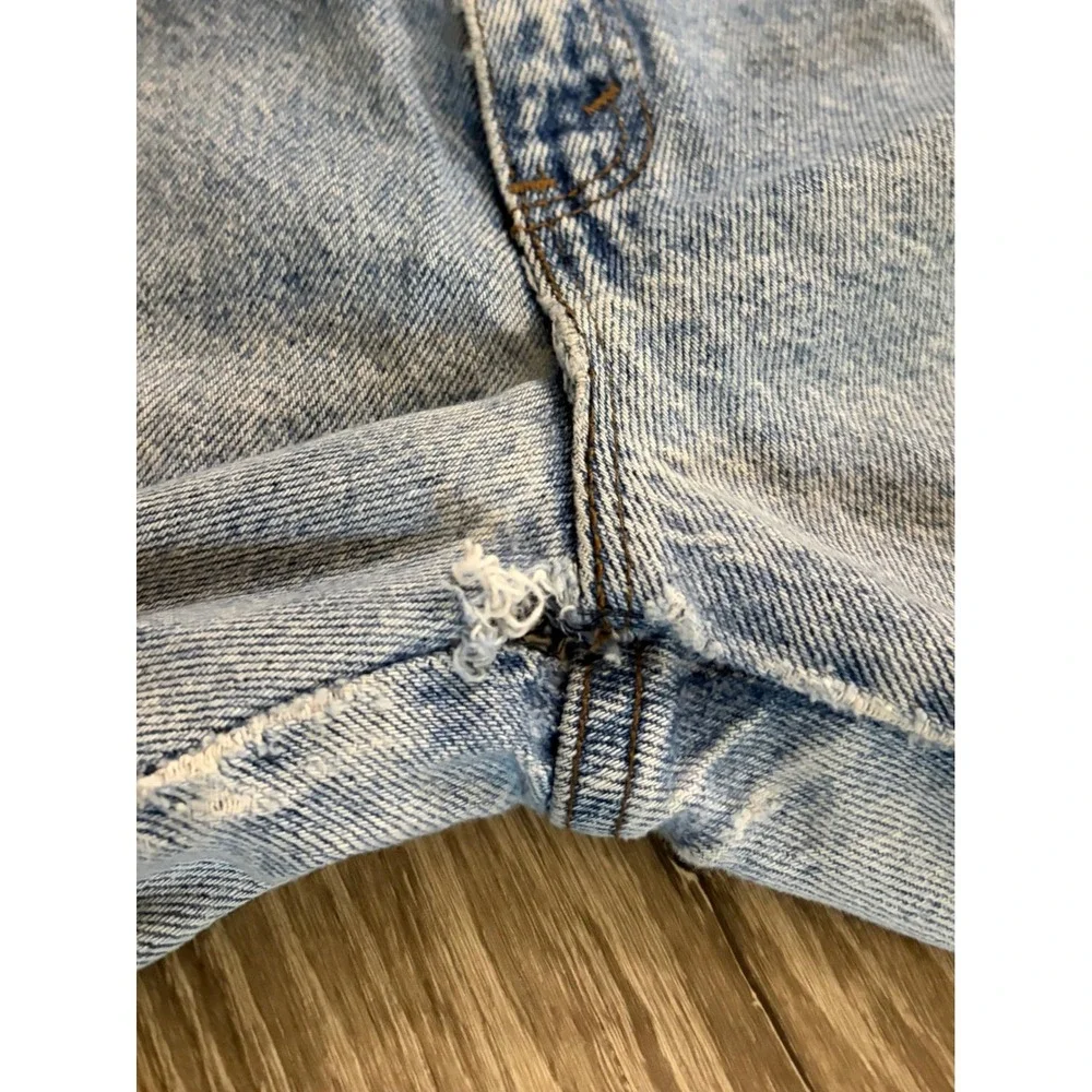 Vintage Levi's Jeans White Tab Men 26x29 Light Wash Tapered USA 90s‎ Rare READ